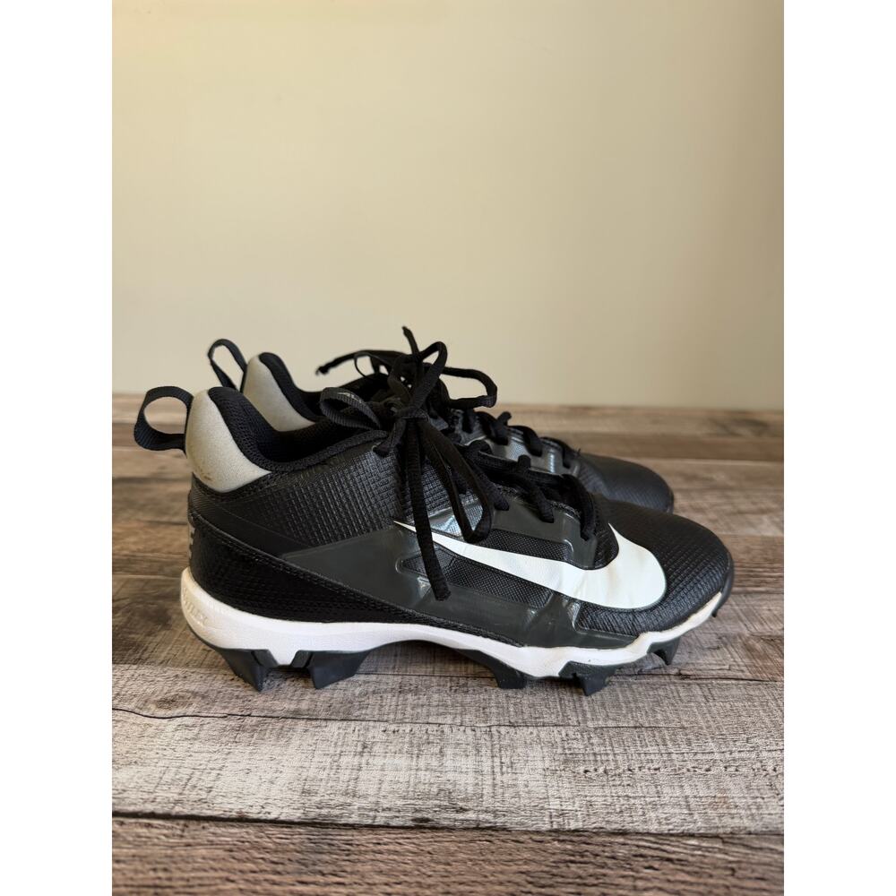 Kids Nike Baseball/T-Ball Cleats Size 4Y - Picture 3 of 10